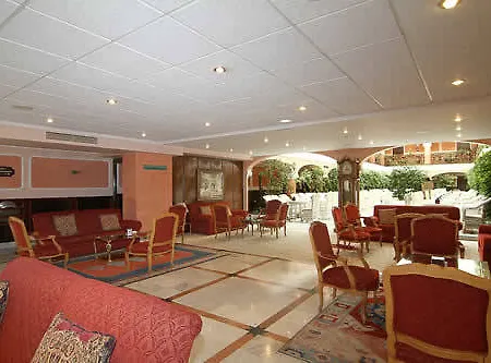 贝戈尼亚公园酒店