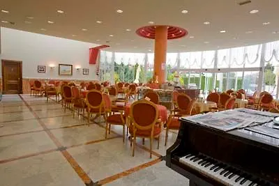 酒店 贝戈尼亚公园酒店 4*