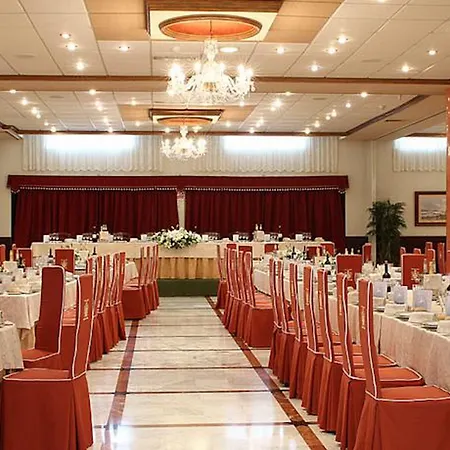 מלון Begona Park 4*