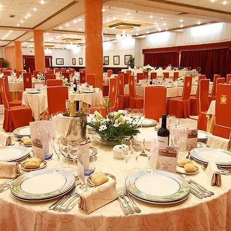 מלון Begona Park 4*