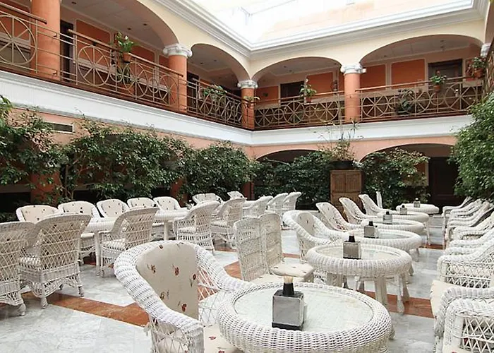 贝戈尼亚公园酒店